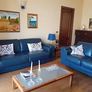A Casa Di Sabina, A Castelbuono Appartamento